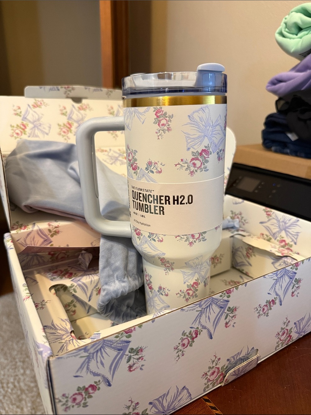 Stanley LoveShackFancy 40 ounce H2.0 Floral White Insulated Tumbler with Handle